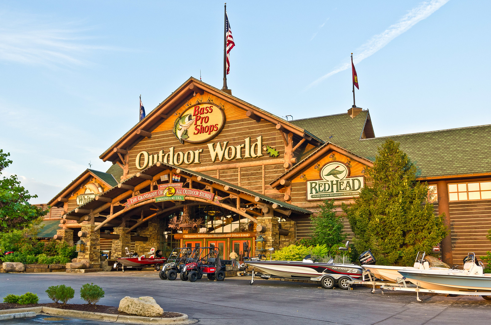 Bass Pro Shops Outdoor World